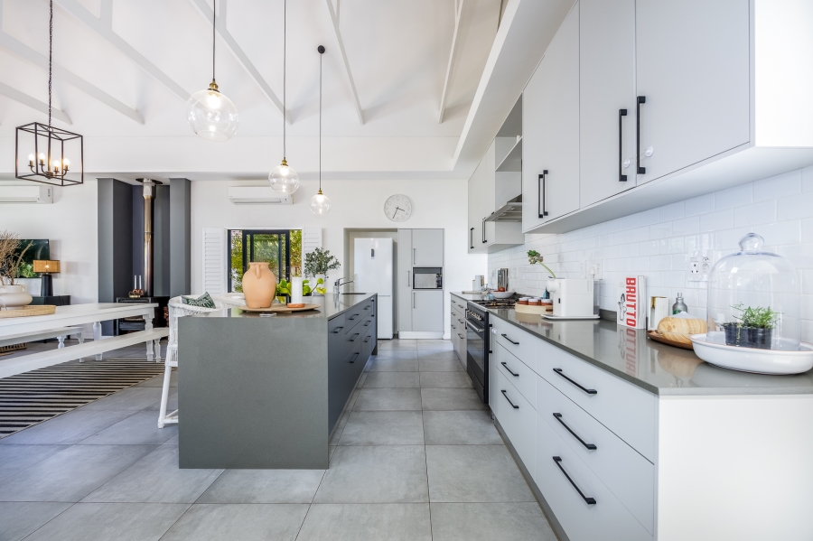 4 Bedroom Property for Sale in Val De Vie Estate Western Cape